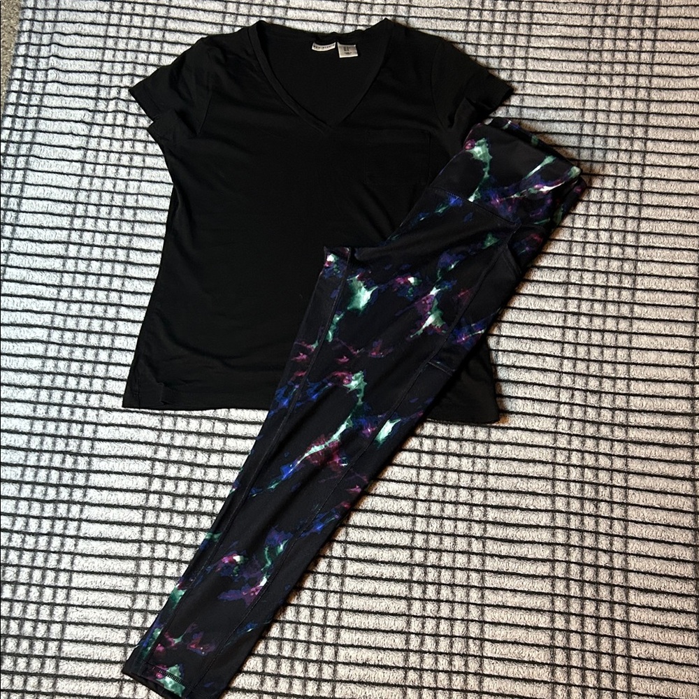 New Women’s Tee & Leggings Set (M)
